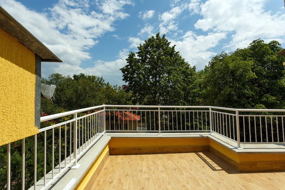Dunav House 3*