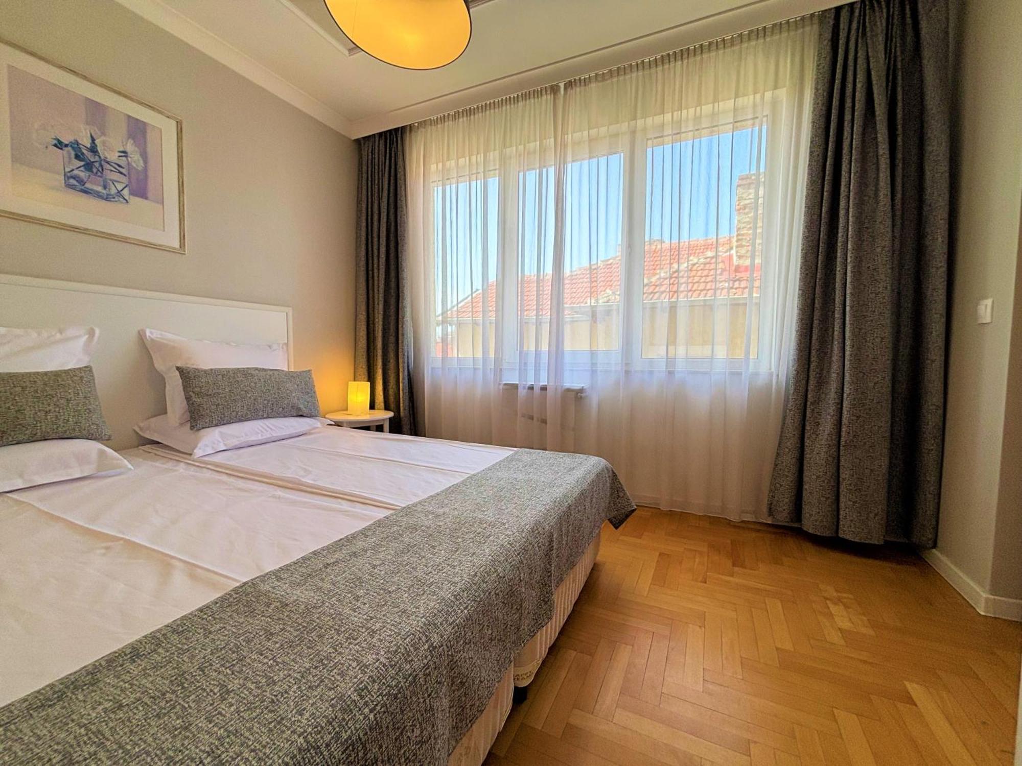 Dunav House